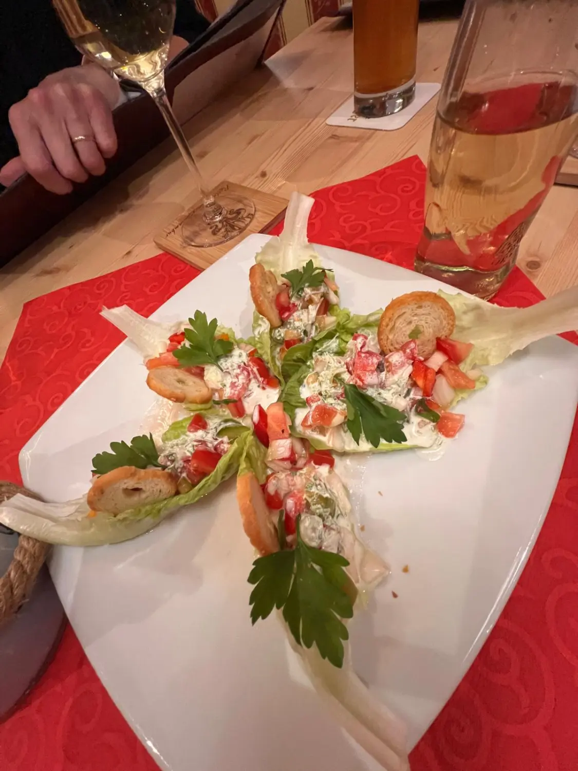 Salatwrap oder „San Choy Bau“ von Restaurant Topinambur