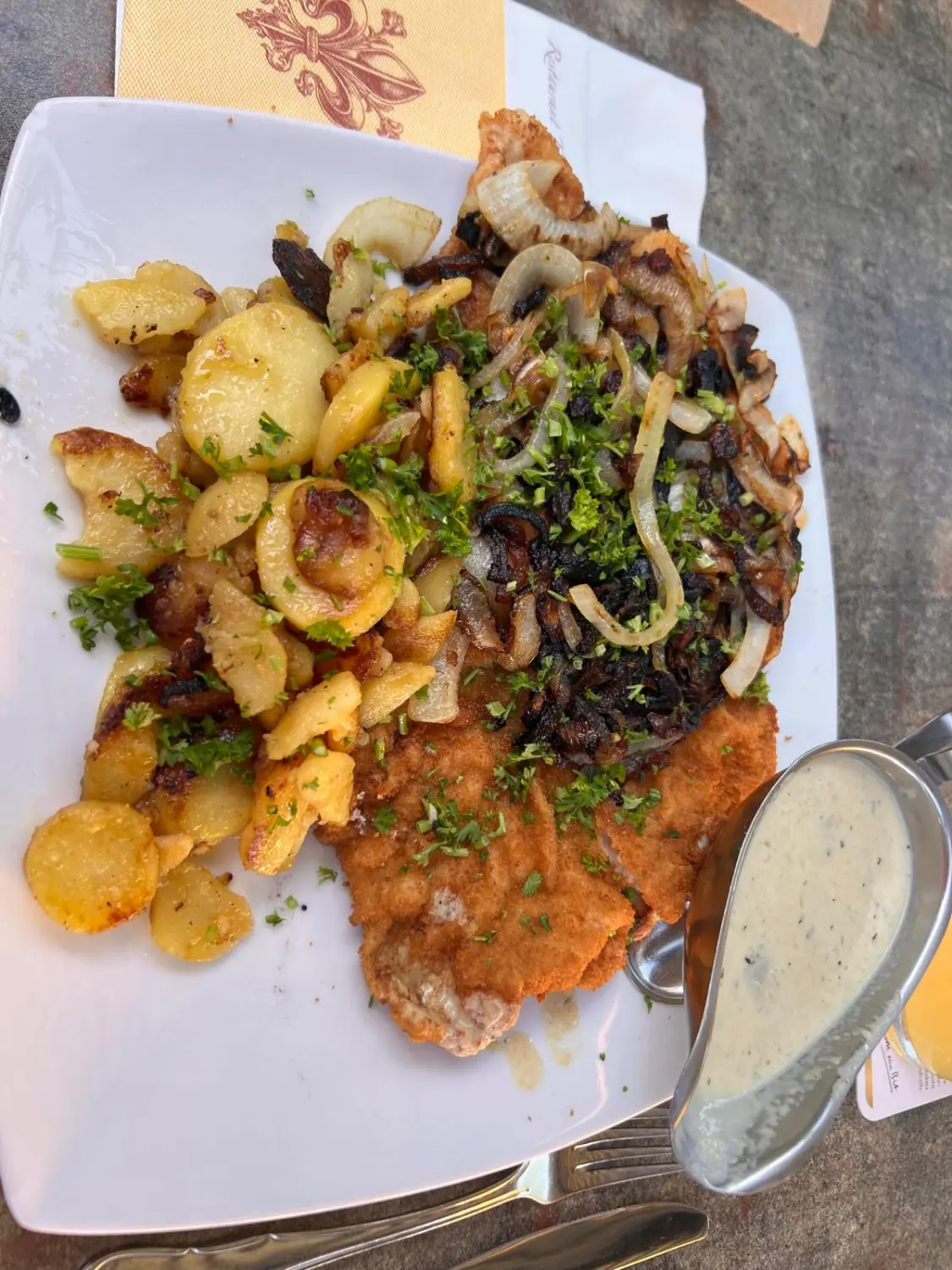 Schnitzelgerichte von Restaurant Topinambur