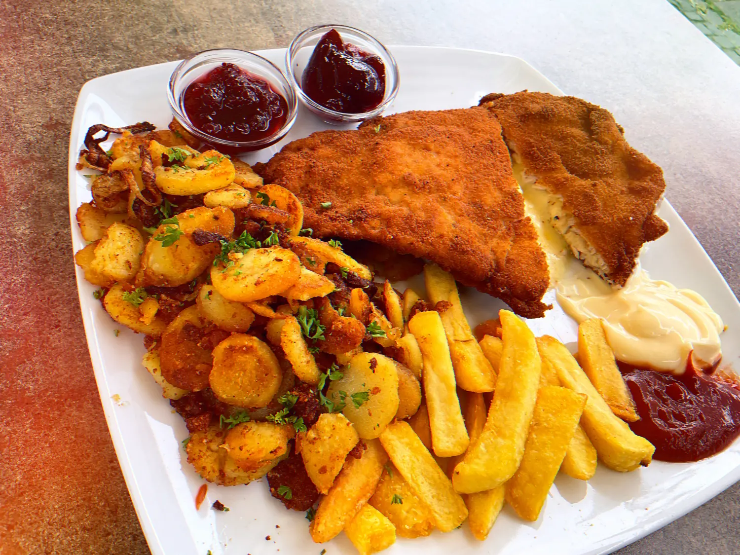 Cordon Bleu-Gerichte von Restaurant Topinambur